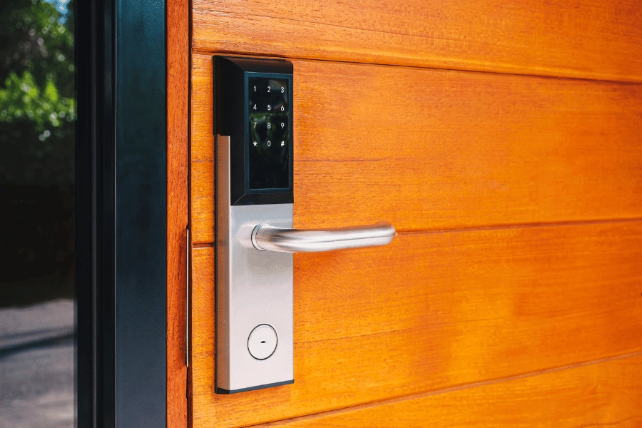 smart lock at home to protect front door and keep intruders out